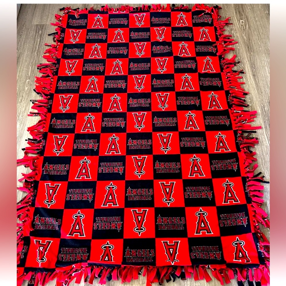 California Anaheim Angels Hand mede Hand tied Fleece Blanket 70”x 46”